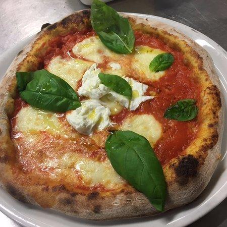 810 Bistrot & Pizza