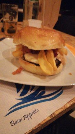 Max Gastropub