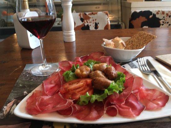 Bollicine Apres Ski Bar