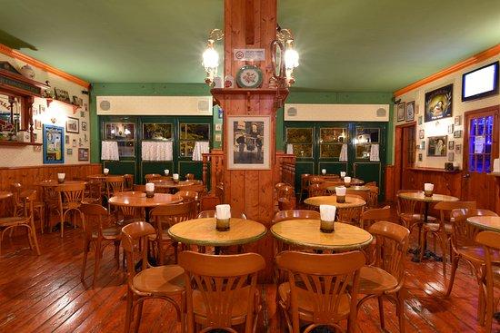 Upper Wall Pub