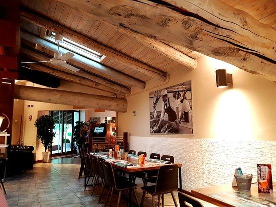 Roadhouse Restaurant