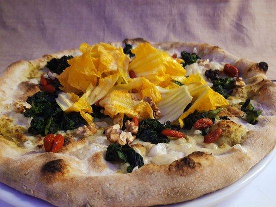 Black Star by Domo's Pizza