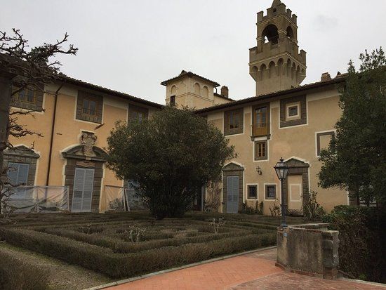 Castello di Montegufoni